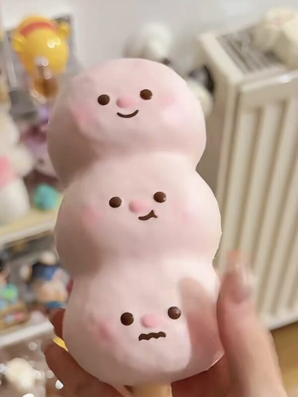 LisaSnowman-Shaped Glutinous Rice Cake Skewers Squishy